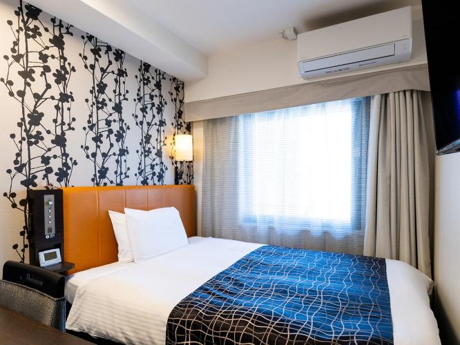  【シングル】広さ10平米/ベット幅140cm×1台/ベッド下収納あり