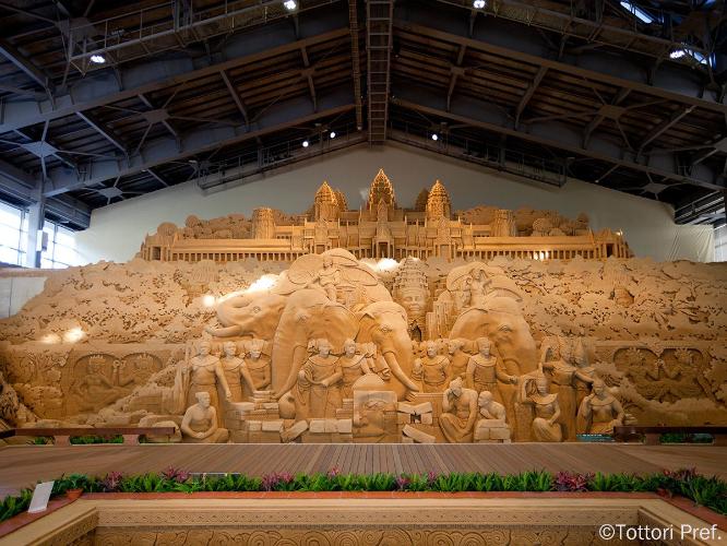 〇鳥取砂丘　砂の美術館　＜当館より車で約60分＞