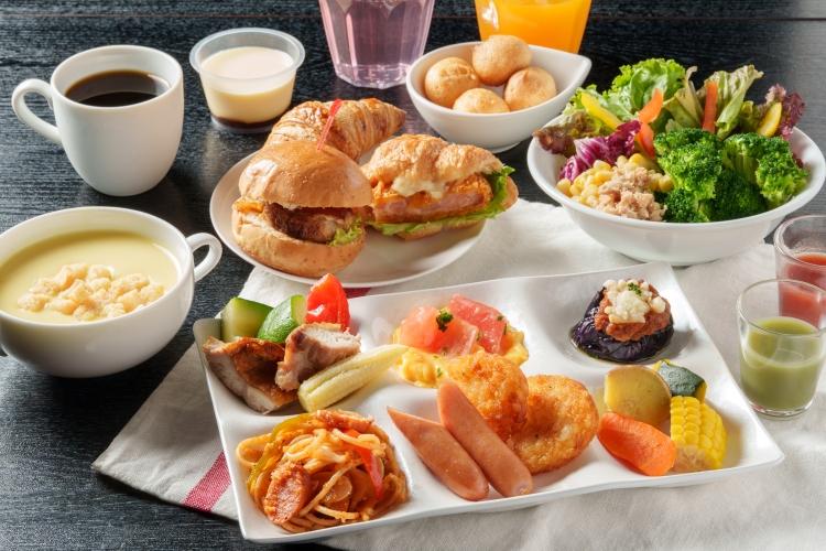 朝食ビュッフェ