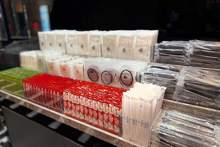 【アメニティーバー】 必要なアメニティをお部屋までお持ちいただきますようお願いいたします。