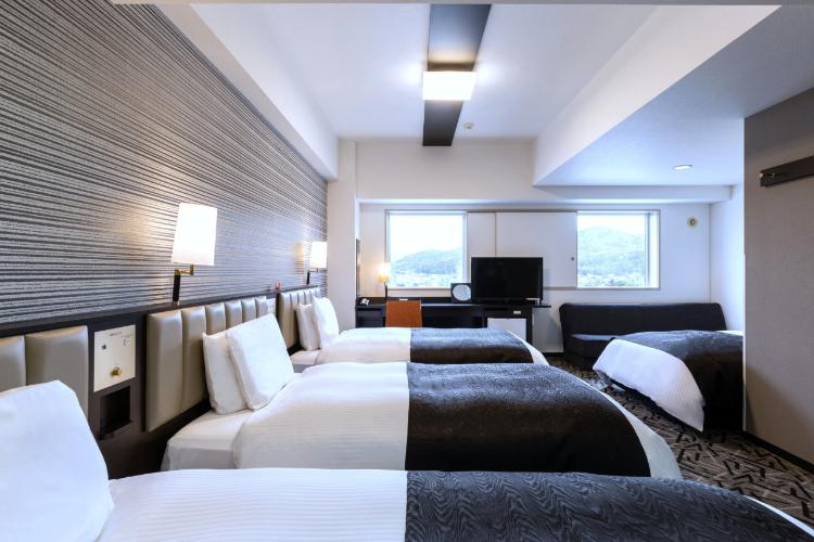 フォースルーム 広さ32平米