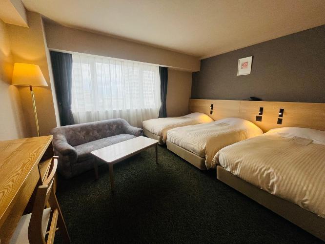 【禁煙】スタンダードトリプル〇リニューアルで３ベッド