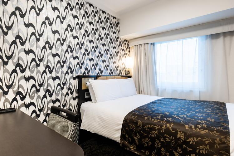 スタンダードルーム2名利用(広さ1平米/ベッド幅140cm)