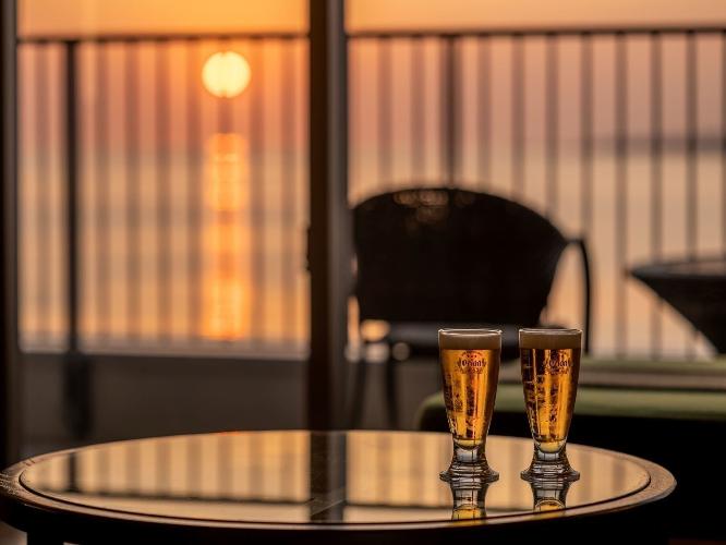 【夕景テラス・オーシャンウイング】