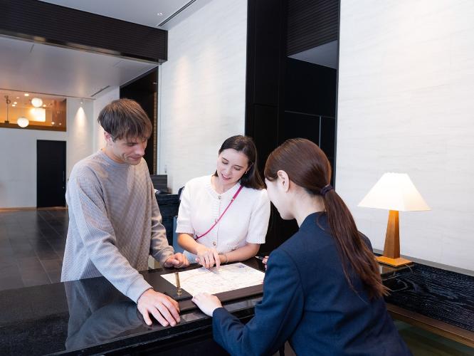 フロントデスク