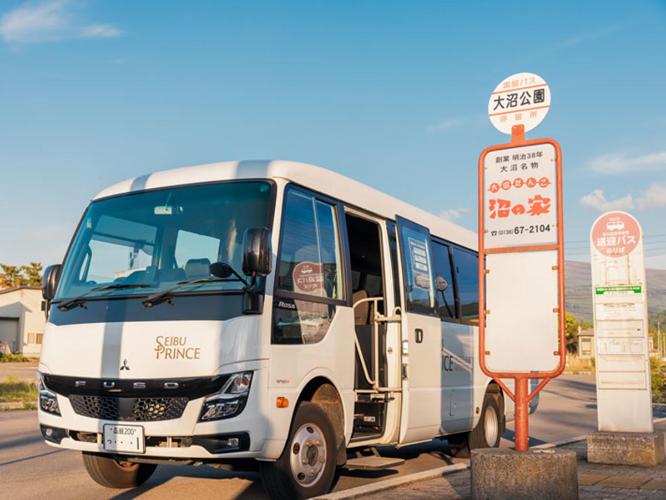 【無料シャトルバス】函館大沼プリンスホテルとJR大沼公園駅・JR函館駅・函館空港間の無料送迎バスを運行しています。※一部予約制もあり