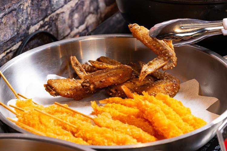 朝食ビュッフェ（60品目のラインナップ）