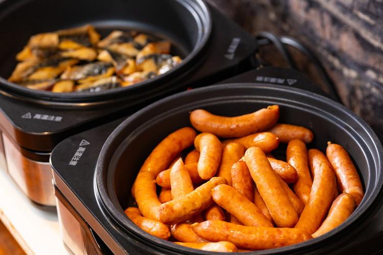 朝食ビュッフェ（60品目のラインナップ）