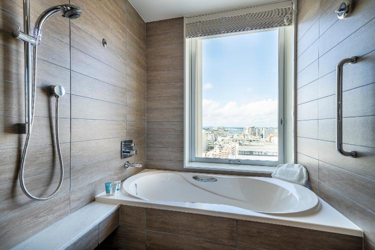 ビューバスタイプ　バスルーム一例