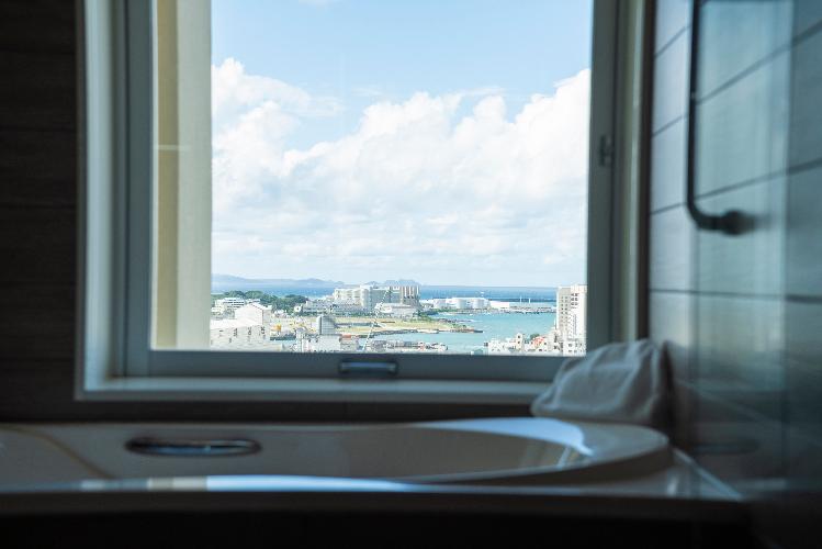 ビューバスタイプ　バスルーム一例