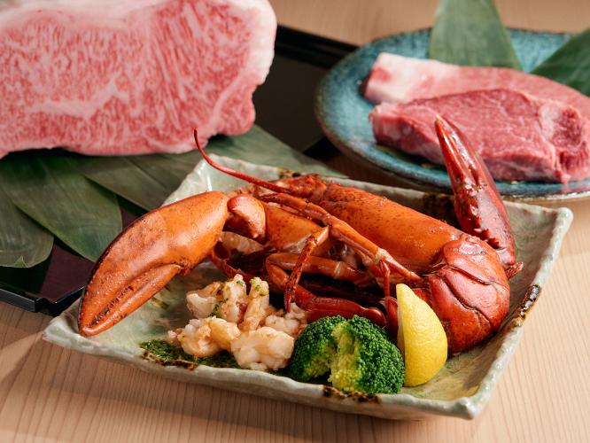 【ディナー】鉄板焼職人の匠の技をライブでご覧いただけます