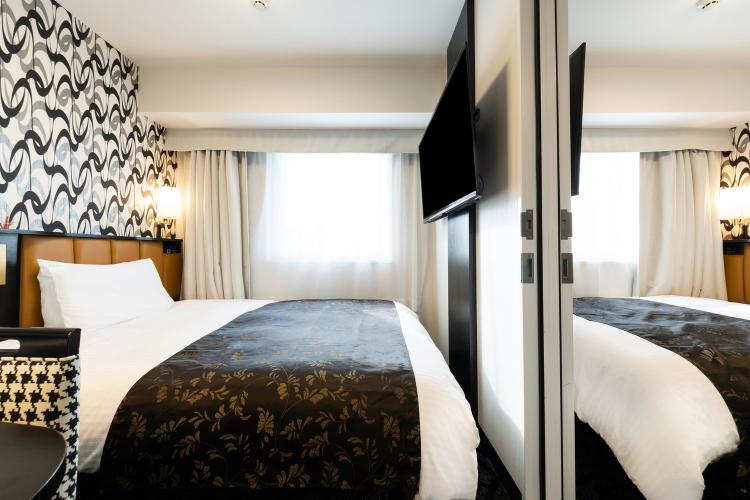 コネクティングルーム※隣同士で空間シェア：隣接内扉を開放し隣り合った客室間を自由に往来可能