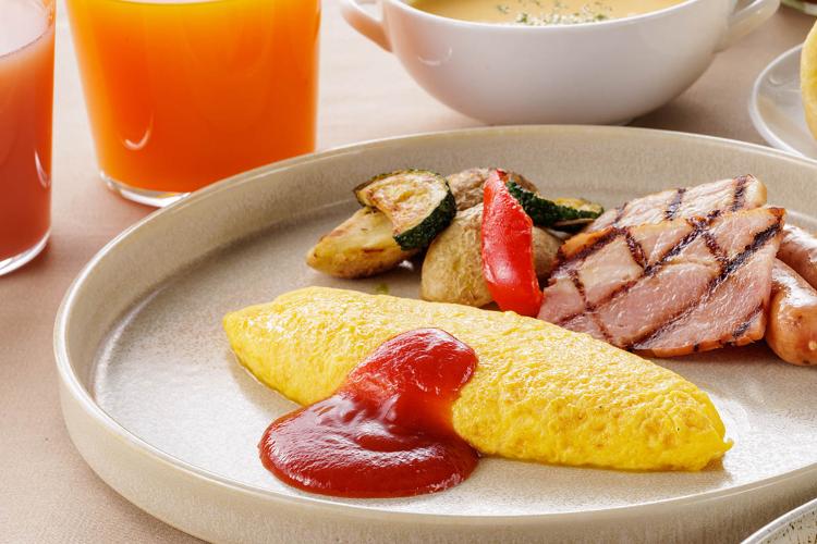 朝食ビュッフェ:和洋ビュッフェスタイルでお好きなものをお召し上がり下さい(イメージ)