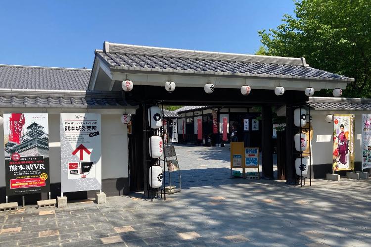 写真提供:熊本県観光連盟 桜の馬場城彩苑