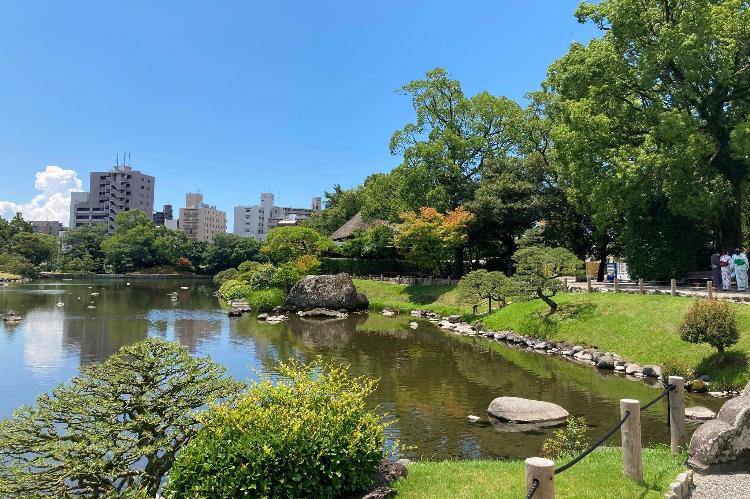 写真提供：熊本県観光連盟　水前寺成趣園