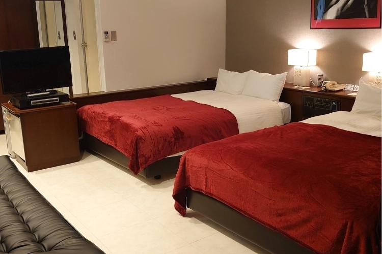 デラックスツインルーム■31.5平米■140センチ幅ダブルベッド×2台