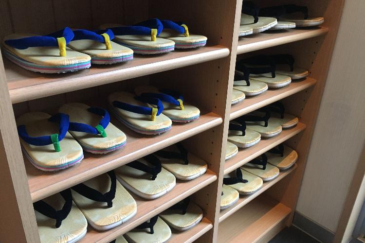 隣接する「おんせんの森」出入口