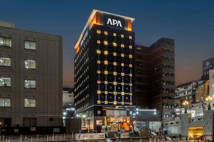 外観（道頓堀川対岸から）