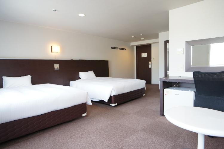 □デラックスツイン□お部屋の広さは24平米あります☆5名様でご利用の際にはエキストラベッドが入ります