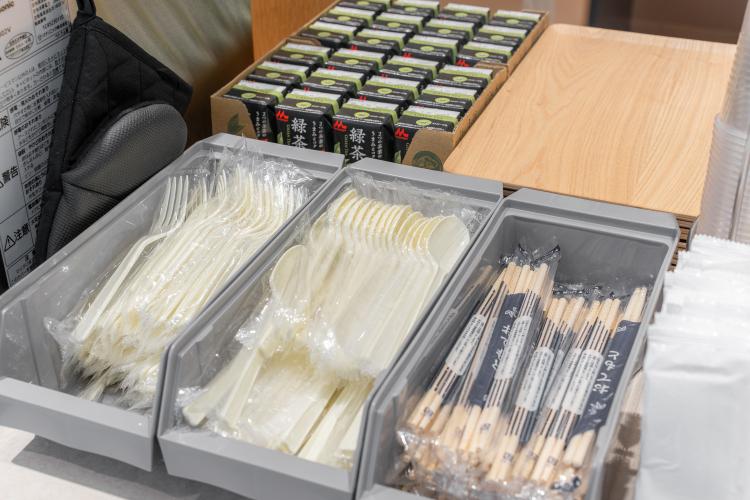 朝食（お茶・カラトリー）