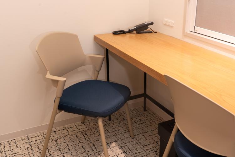 ツインルーム／椅子