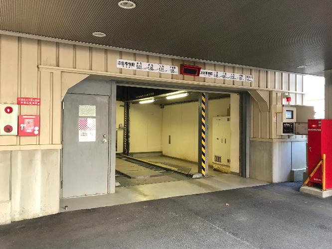 駐車場　到着順　1泊1000円