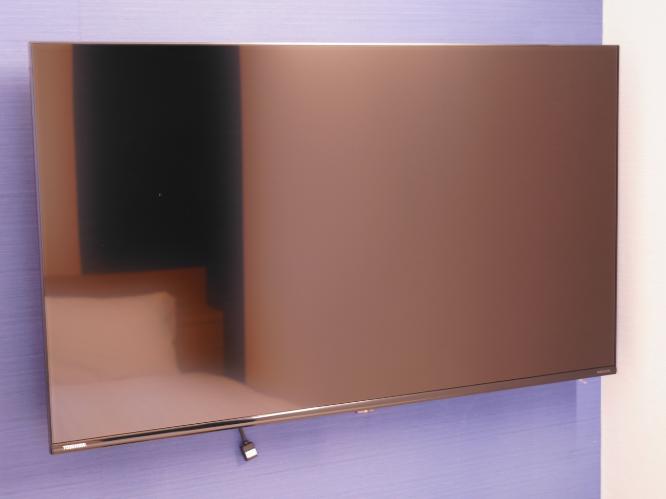 43インチの大型TV