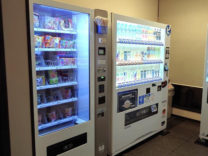 ■自動販売機コーナー