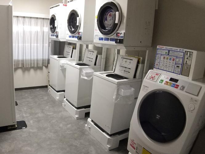 ■コインランドリーコーナー