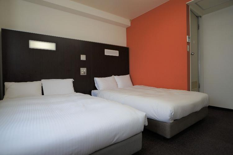 ツインB / ３～４名で利用の場合はワンベッド２名利用となります