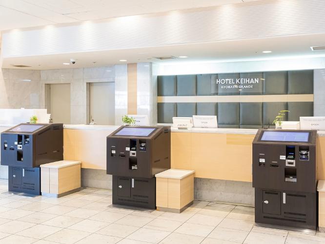 【フロント】<BR>自動チェックイン・アウト機