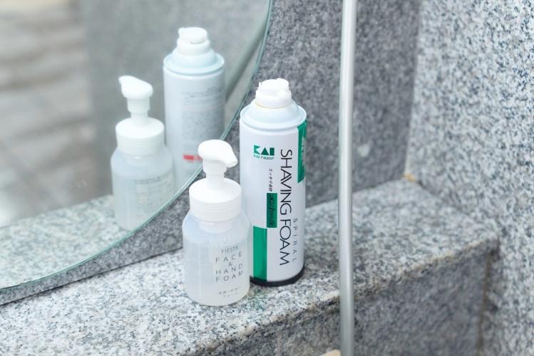 男性浴場シェービングホーム