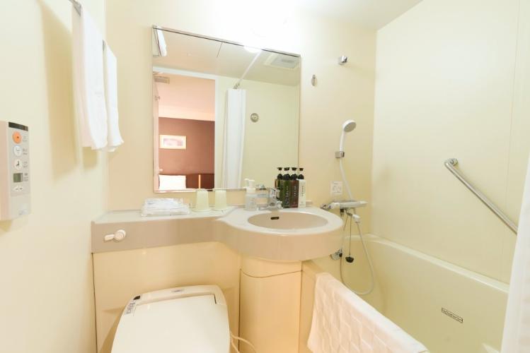 客室ユニットバス<BR>別館ツインはセパレートタイプ（バス・トイレ別）です。※一部ツインはユニットバスとなります。