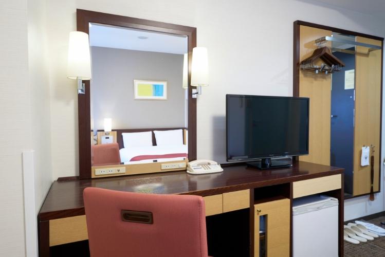 本館ダブルルーム（14平米）