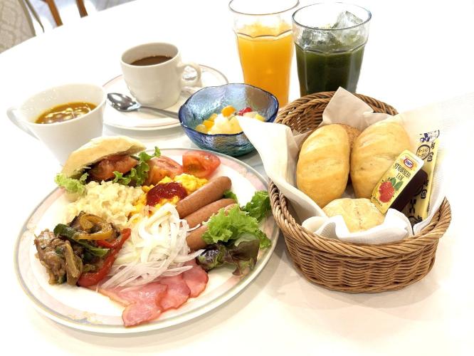 朝食バイキング