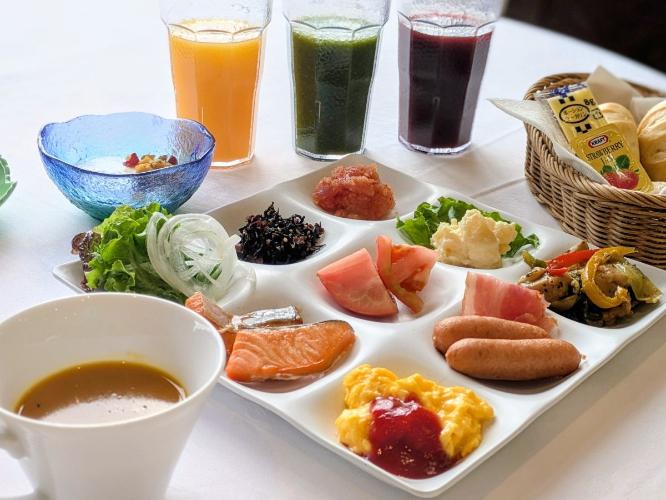 朝食バイキング