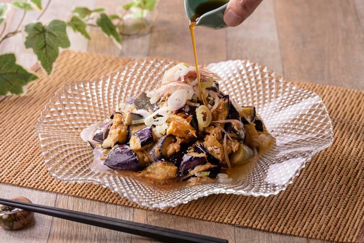 【高知限定】高知県産のゆずを使用したポン酢と爽やかに薬味がマッチした”なすのたたき”