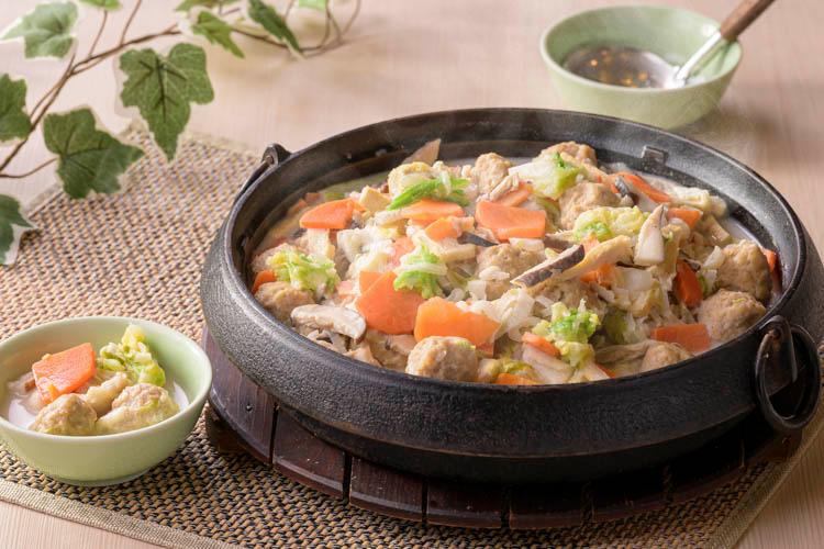 【奈良限定】奈良県産牛乳のまろやかなコクと素材の旨みが調和した、心も温まる”飛鳥鍋”