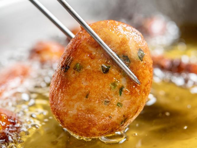 【朝食メニュー】さつま揚げ