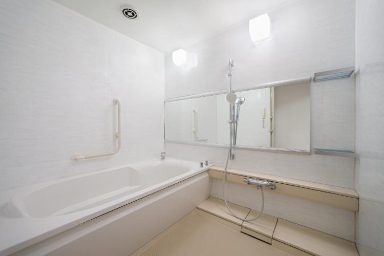 ユニバーサルデラックスツイン（56平米/8階）