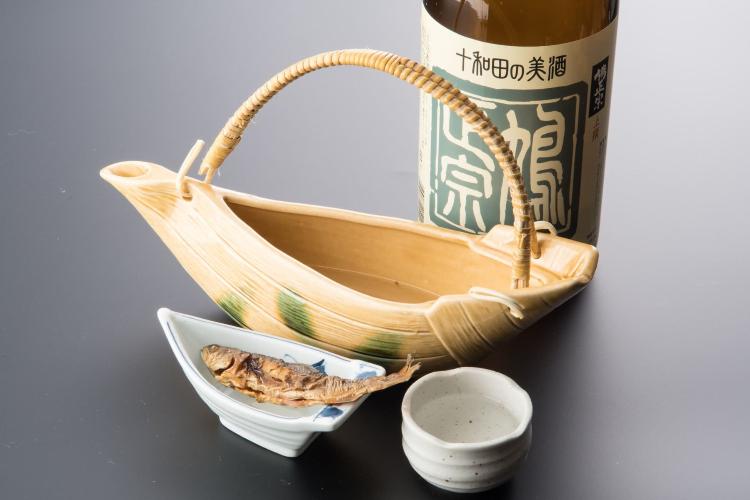 【イワナの骨酒】*漫画『美味しんぼ』**にも登場！秘湯で味わう格別の骨酒。