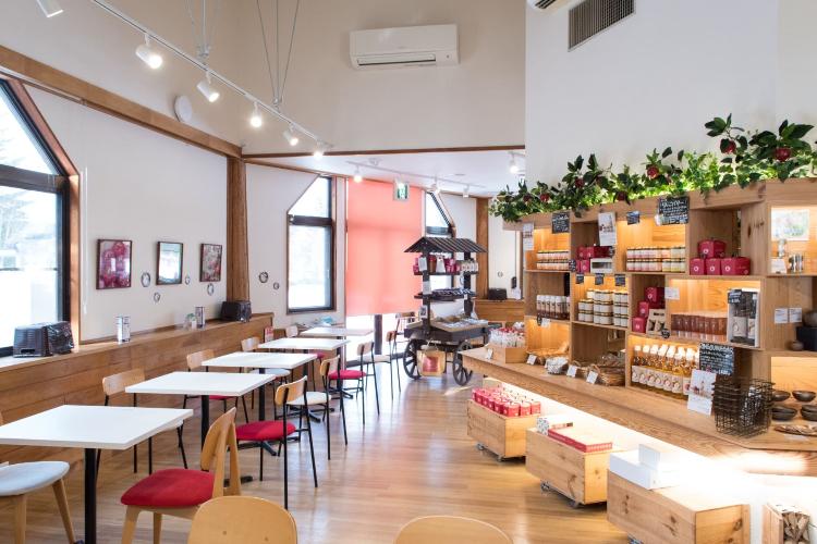 【周辺観光/奥入瀬ろまんパーク】