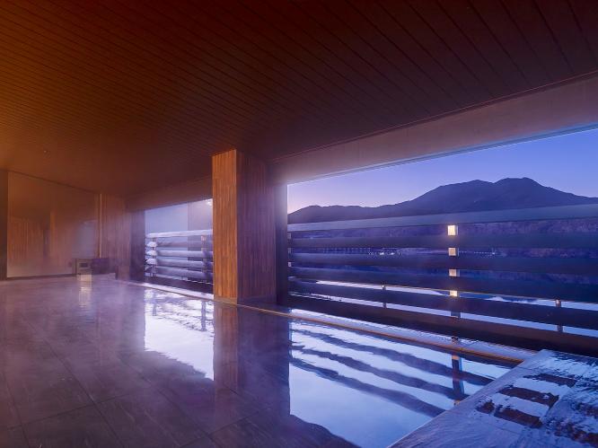 半露天風呂　頂の湯