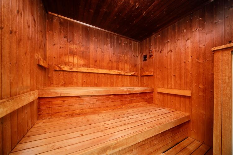 【シギラ黄金温泉（リゾート内）/男性専用サウナ】フィンランドサウナ