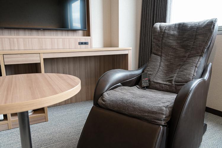 マッサージチェア　〜ダブル・ツインルームに設置〜（イメージ）