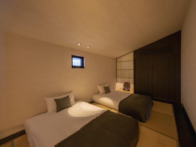 半露天温泉 4ベッドスイート