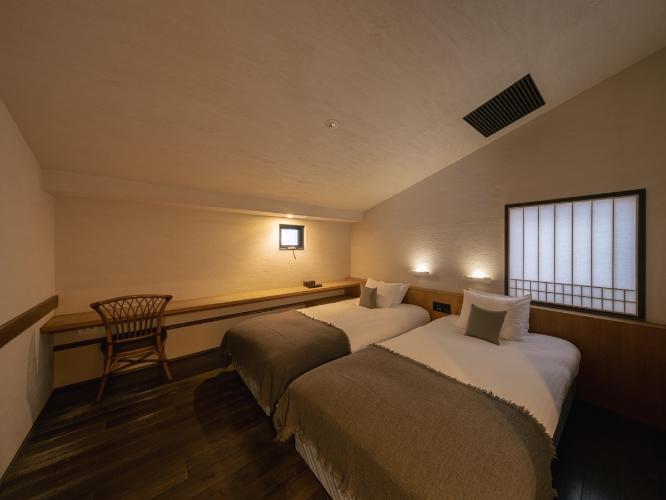 半露天温泉 4ベッドスイート