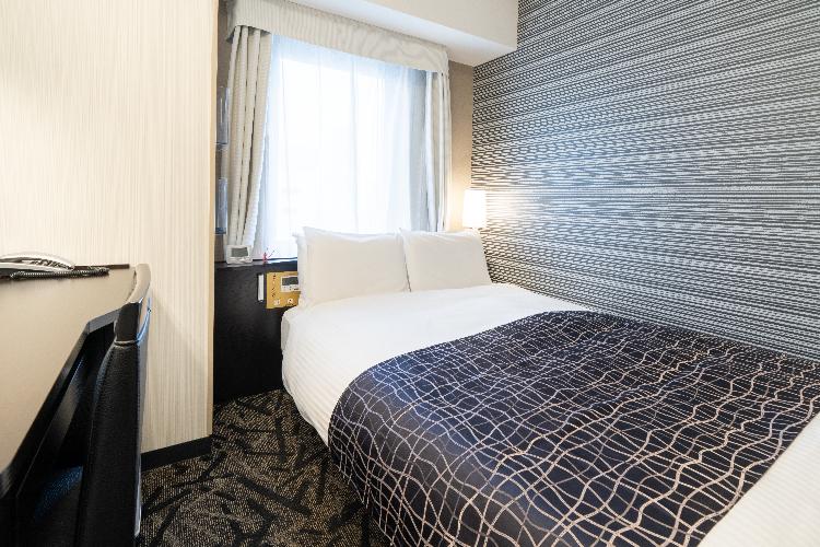 ■【2026年2月客室設備リニューアル】ダブルルーム　広さ：10平米　ベッド幅：140cm