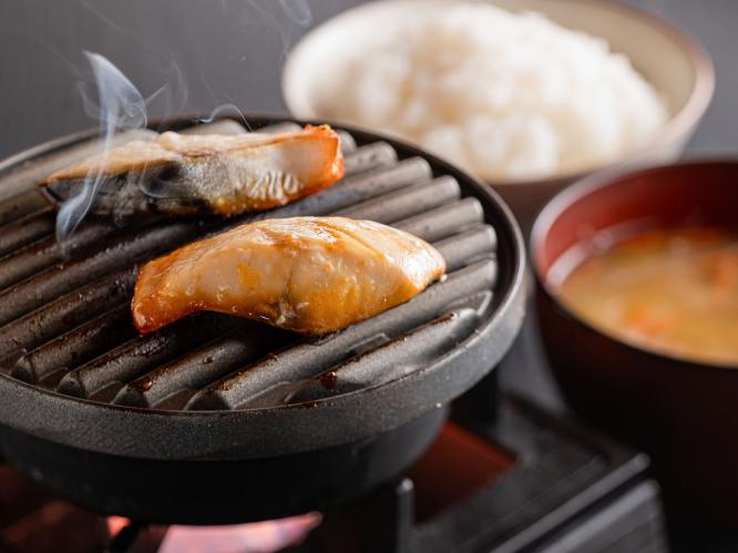 朝食 焼き魚　※イメージ