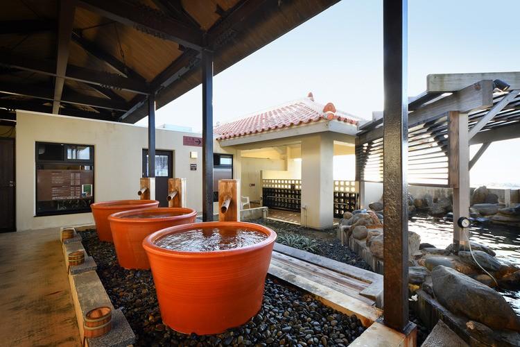 贅沢な温泉の一人風呂気分を味わえる壺湯